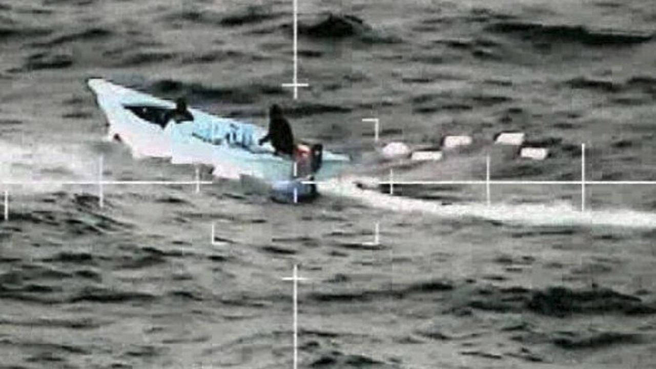 Image credit: U.S. Coast Guard USCGD7, Public Domain, Wikimedia Commons.
