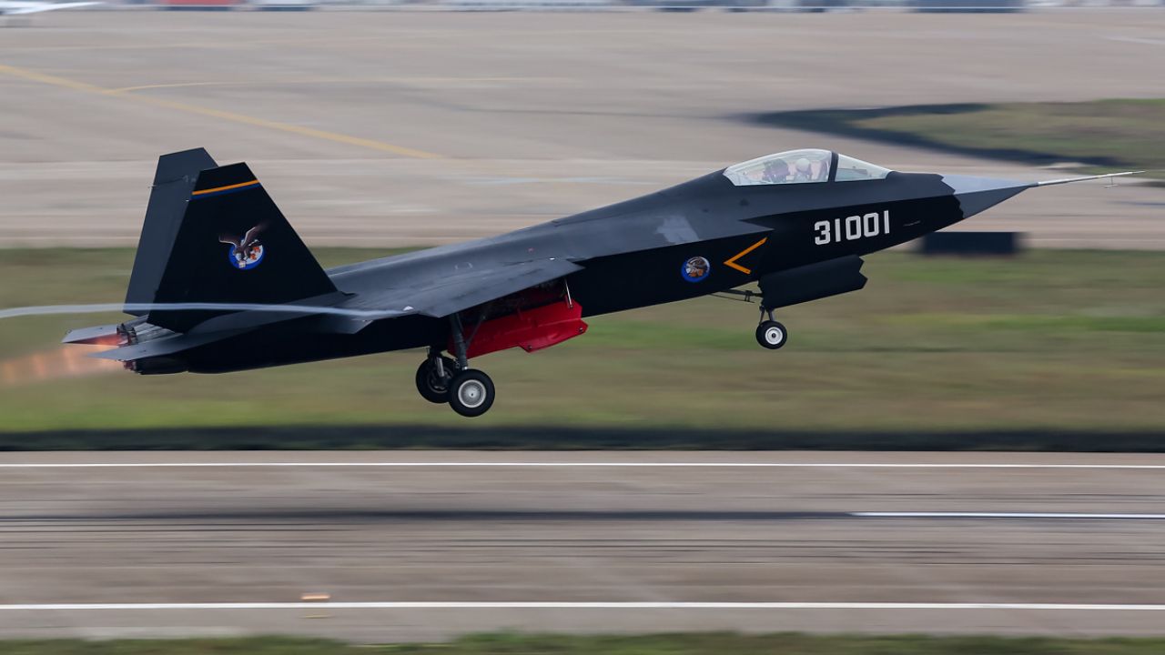 Chinese Stealth Fighter