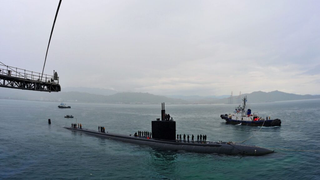 Image Credit: Official Navy Page from United States of America Chris Williamson/U.S. Navy - Public domain/Wiki Commons