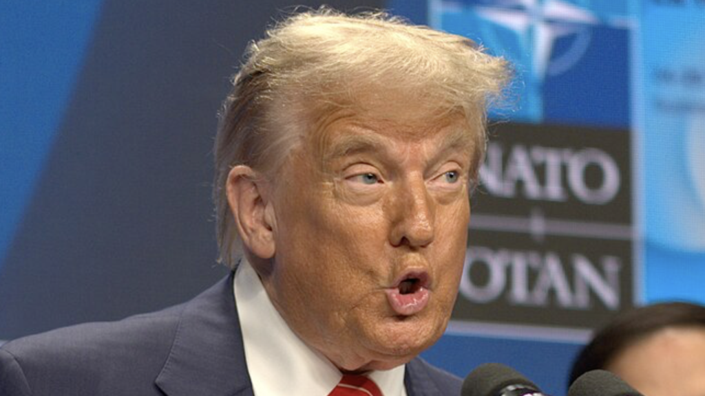 Trump Says Iran "Really Wants to Make a Deal," Blasts Political 'Hacks' for Undermining Negotiations as U.S. and IRGC Trade Overnight Strikes