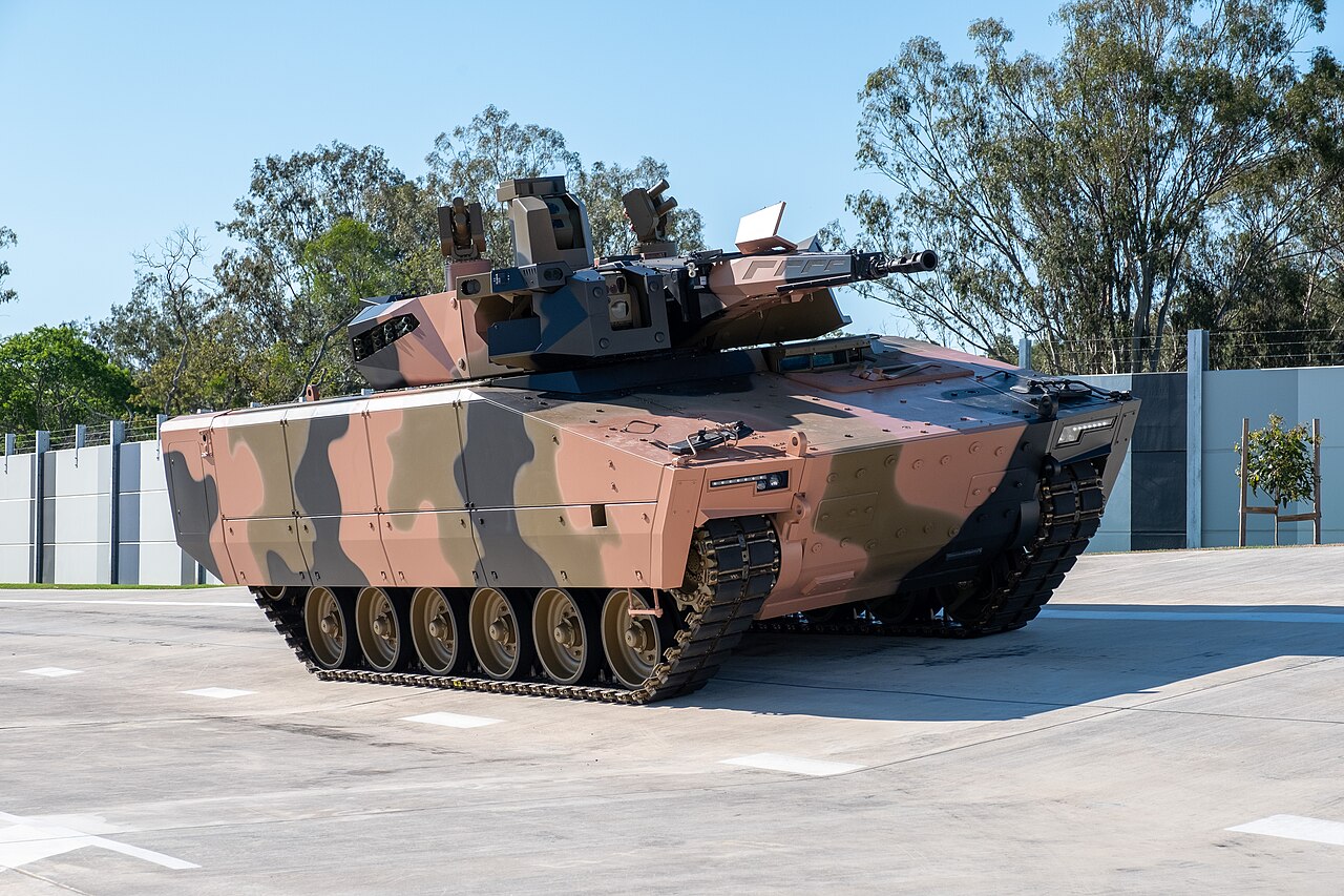A Rheinmetall Lynx KF41 infantry fighting vehicle, the Lynx family's version offered to Australia. It is not the XM30 prototype.