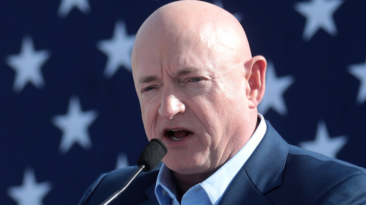 Combat Veteran Mark Kelly Says Nation Owes Gold Star Families "Our Gratitude, Our Respect" as He Honors Those Who "Suffered an Unimaginable Loss in Service to Our Country" 