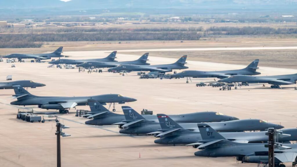 U.S. Rushes to Pull All 12 B-1 Bombers From British Air Base After New Iran-Backed Plot Warnings