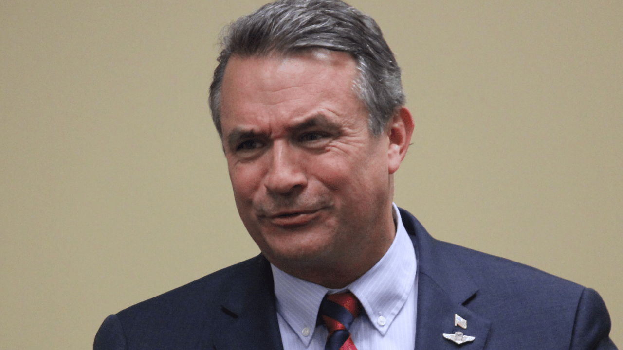Rep. Don Bacon Says He Hopes Businesses "Refuse to Accept Russian Diesel" After a Report That New Jersey Governor Mikie Sherrill Is Weighing Steps to Block East Coast Cargoes
