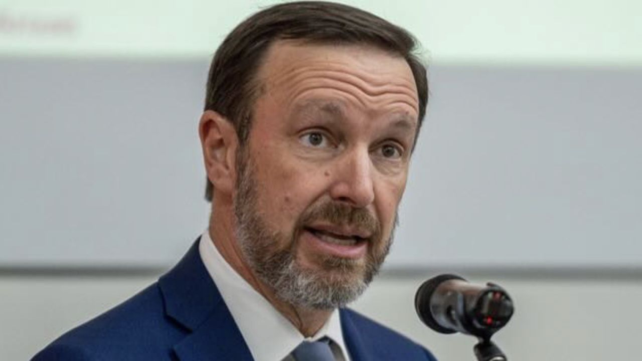 Murphy Says Pentagon Is Engaged in "Very Clearly a Cover-Up" of Iran War Damage After Being Barred From Al Udeid Air Base and Military Briefings on Gulf Trip