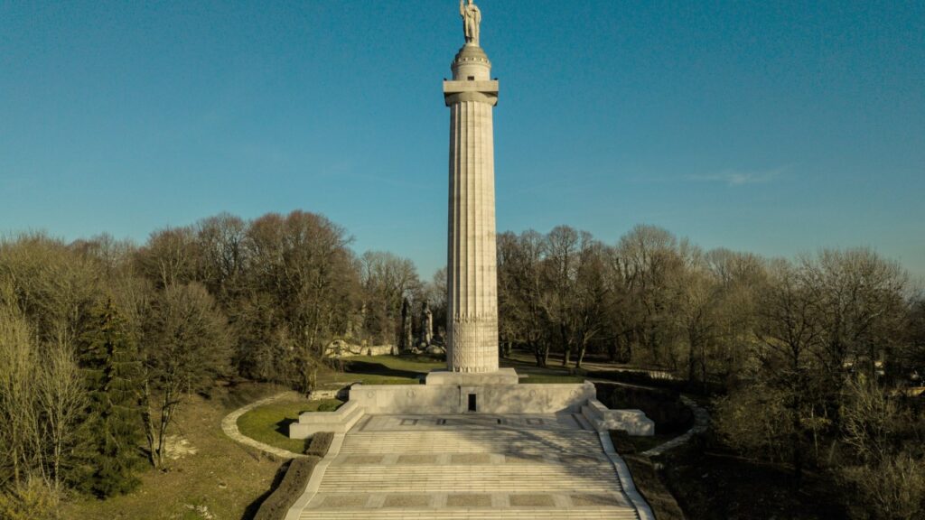 Tall memorial column at Montfaucon in the Argonne
