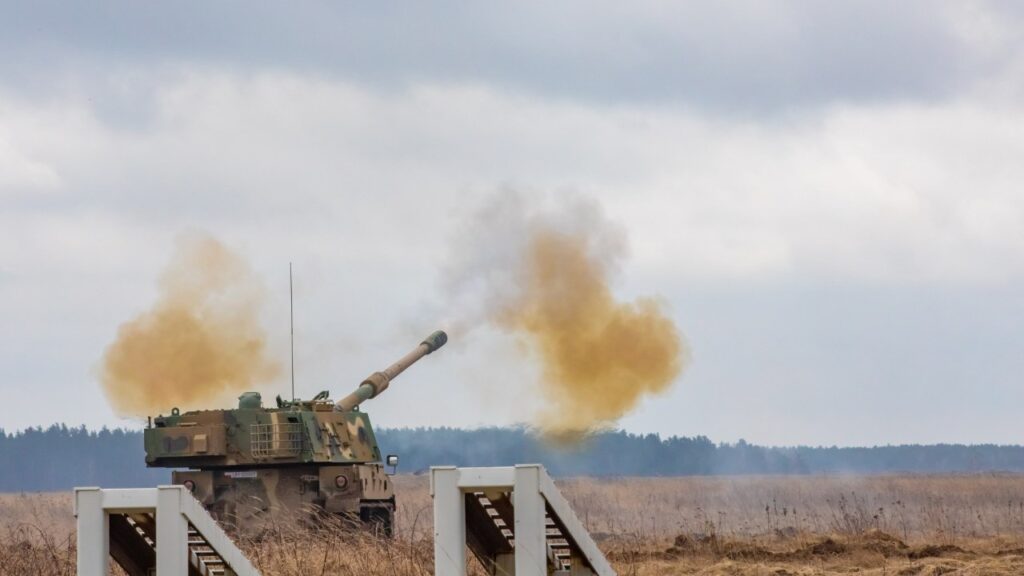 K9 self-propelled howitzer firing