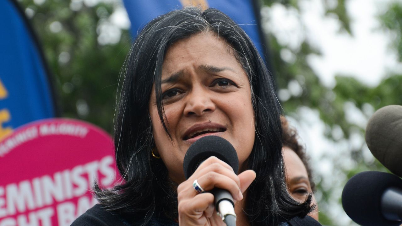 “Completely Unaffordable” — Jayapal Calls for “Universal Access to Childcare” as Washington Families Lose $6.3 Billion a Year